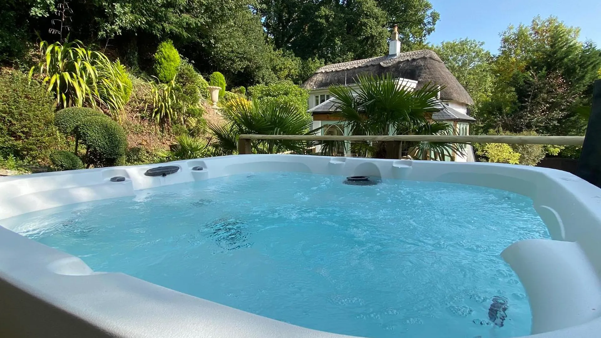 Holiday home Forest Drove Cottage - Idyllic New Forest 6 Bedroom Thatched Cottage Ringwood United Kingdom